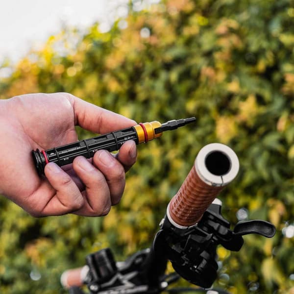 Lezyne Monikäyttötyökalu Bar Plug Dual Insert Kultainen S