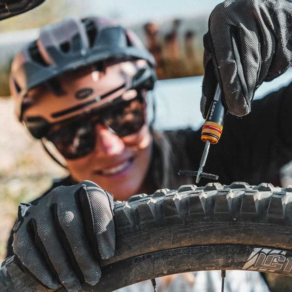 Lezyne Monikäyttötyökalu Bar Plug Dual Insert Kultainen S