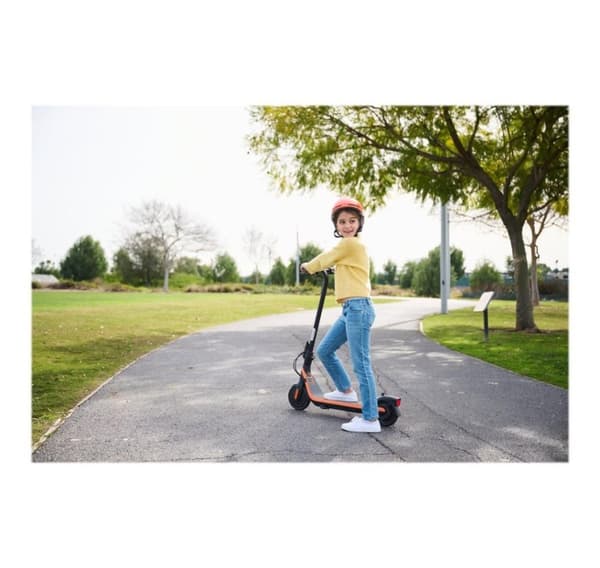 Ninebot från Segway eKickScooter C2 Pro E, Svart/Blå