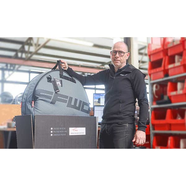 Ffwd Väg Hjul Uppsättning Ryot 33 Cl Disc Tubeless Svart 12 x 100 / 12 x 142 mm / Sram XDR