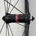 Miniatyrbillede 2 af 2: Campagnolo Bora Ultra 50 Rim Qr Ant Carbon Landevejscyklens Forhjul Søvfarvet 12 x 100 mm