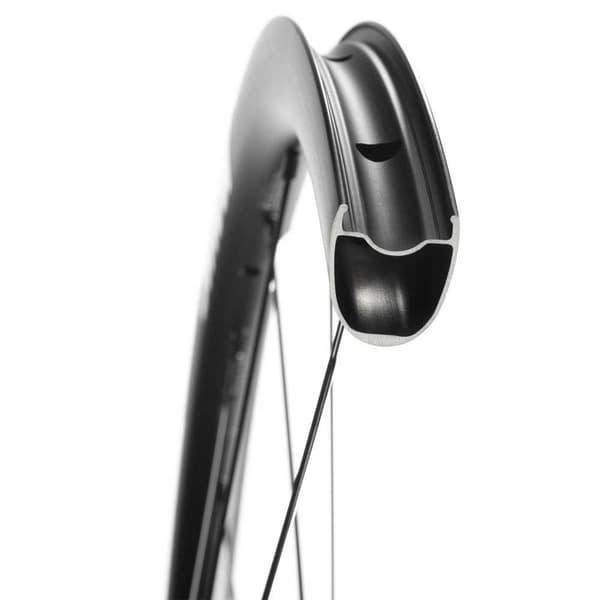 Mavic Ksyrium 30 Cl Disc Tubeless Framhjul För Landsvägscykel Silver 12 x 100 mm
