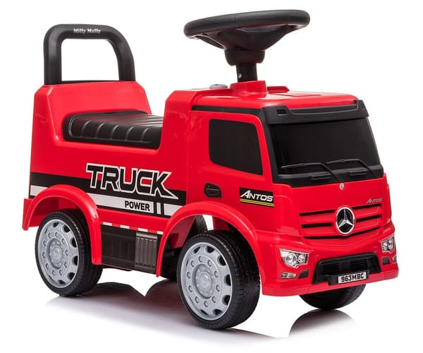 MERCEDES ANTOS Rött fordon