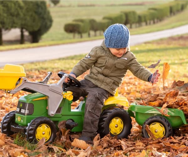 Rolly Toys 023110 Rolly Kid John Deere traktor med skovl og trailer