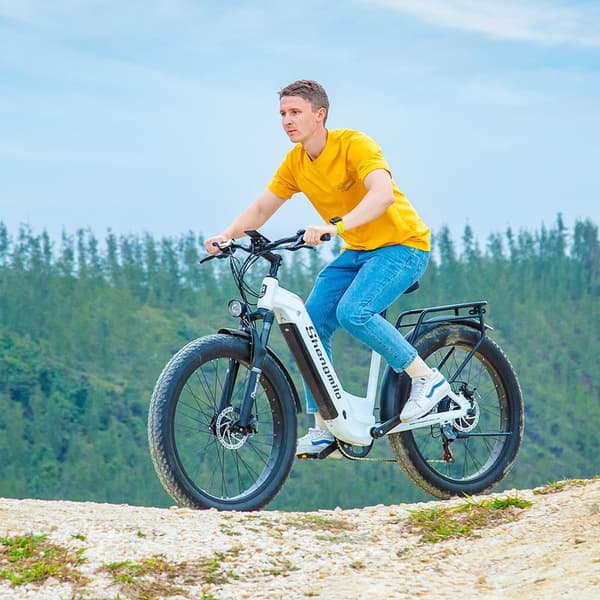 Shengmilo MX06 sähköpyörä, harjaton moottorin huipputeho 1000W,  17.5AH irrotettava Samsung-akku,Suurin nopeus on 42 km/h, valkoinen