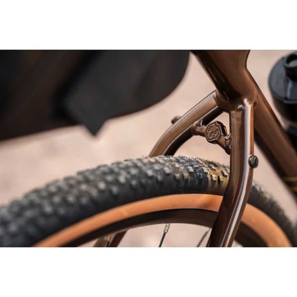 Kross Esker 2.0 700 2024 Gravelcykel Brun L