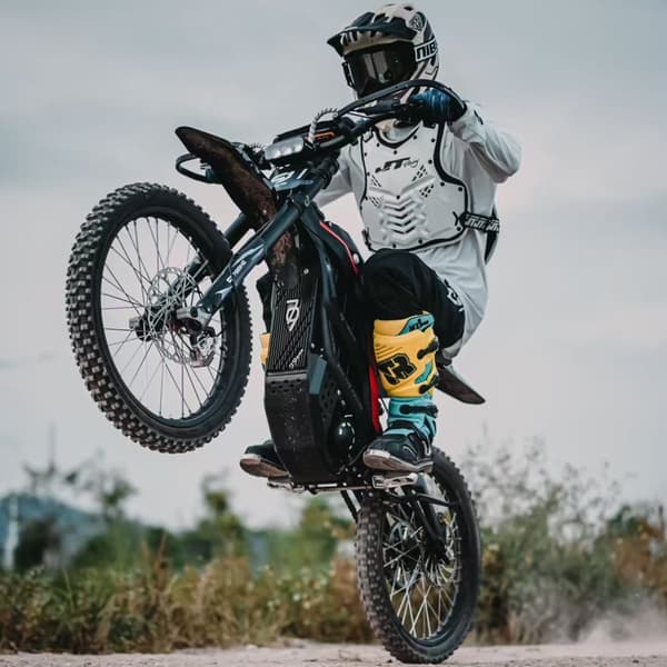 79BIKE FALCON PRO Elektrisk motocrosscykel, 10000W motor, maks. hastighed 90 km / t, 120 km rækkevidde, 72V 35AH batteri, fuld affjedring, NFC