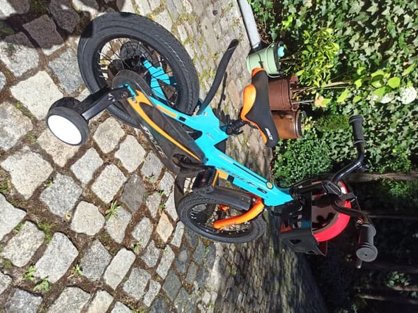 SKYS børnecykel fra 3 til 9 år 14/16/18 tommer blå orange