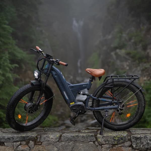 Freesky M530 26'' elcykel med dubbla motorer, 30Ah Samsung litiumbatteri, 2*1000W motorer, 7 hastigheter, hydrauliska bromsar, fullfjädrad elcykel