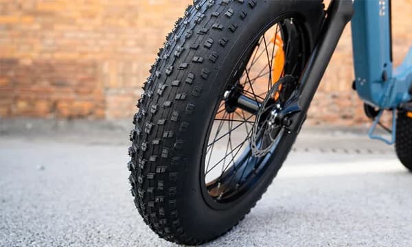 DYU FF500 Elcykel 48V 13.5Ah Batteri 500W Motor 20-tums Däck 70 km Körsträcka Skivbroms Elcykel Lämplig för vuxna och tonåringar