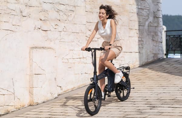 DYU T1 Elcykel 250W Borstlös Motor 36V10AH Batteri 20-tums Däck Dubbla Skivbromsar Elcykel för Vuxna