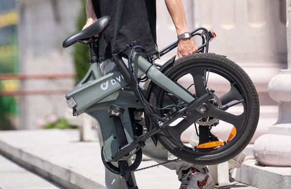 DYU T1 Elcykel 36V10AH Batteri 20-tums Däck 250W Borstlös Motor Dubbla Skivbromsar Elcykel för Vuxna