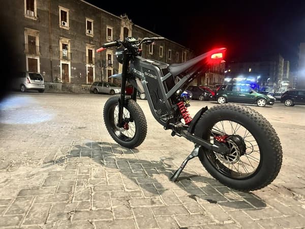 EKX X21 2000W motor, 55km/h hastighet, 35AH Li-ion batteri, 20*4.0 off-road däck, hydraulisk skivbroms Mountain E-bike
