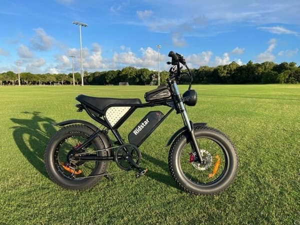 VTT Elcykel Ridstar Q20 motor 1000W (toppeffekt 1500W) 48V20AH 60-80km 50km/h Shimano 7 växlar terrängdäck 20"*4.0 Svart