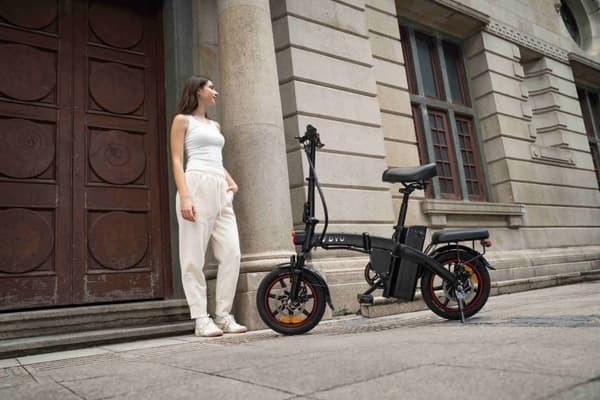 DYU A5 48V 350W Hopfällbar Elscooter | 45 km Räckvidd & Ultrakompakt Design - Idealisk Elcykel för Stadspendling