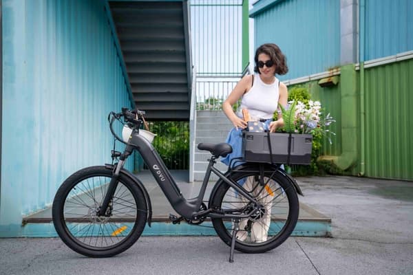 DYU C1 350W Elcykel | 55 km räckvidd och 26" allroaddäck - Högpresterande pendlings-elcykel med dubbla skivbromsar