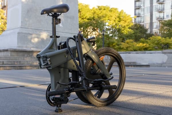 1,843/5,000 DYU T1 magnesium taitettava sähköpyörä | 55 km:n toimintasäde ja 22,5 kg:n paino - 250 W:n työmatkapyörä 20" All-City-renkailla