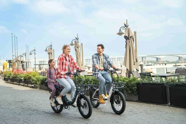 DYU C9 750W Hopfällbar Elscooter | 82 Mile Räckvidd, IP54 Vattentät - Högt Vridmoment Pendlar-E-Bike med Hydrauliska Bromsar