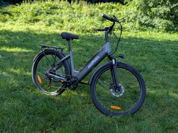 HillMiles MileCity1 Straddle Elcykel: 100 km PAS-räckvidd, 42 Nm momentsensor och IP65-vattentät för stadspendling