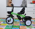 Miniatyrbild 9 av 10: Milly Mally Axel Grön Trehjuling