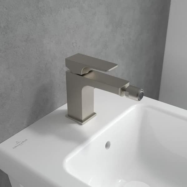 Enkelhänt blandare Villeroy Boch Architectura Square för bidet