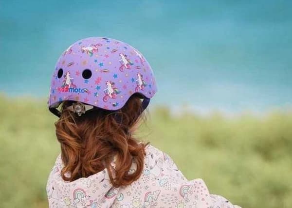 Kiddimoto - Unicorn barnhjälm Liten