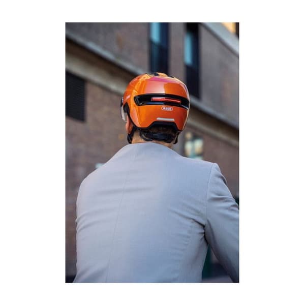 Cykelhjälm - ABUS - HUD-Y - Orange - Uppladdningsbar LED - Zoom Ace Urban justering