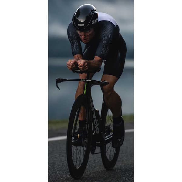 Abus Gamechanger Tt Tempohjälm Svart S
