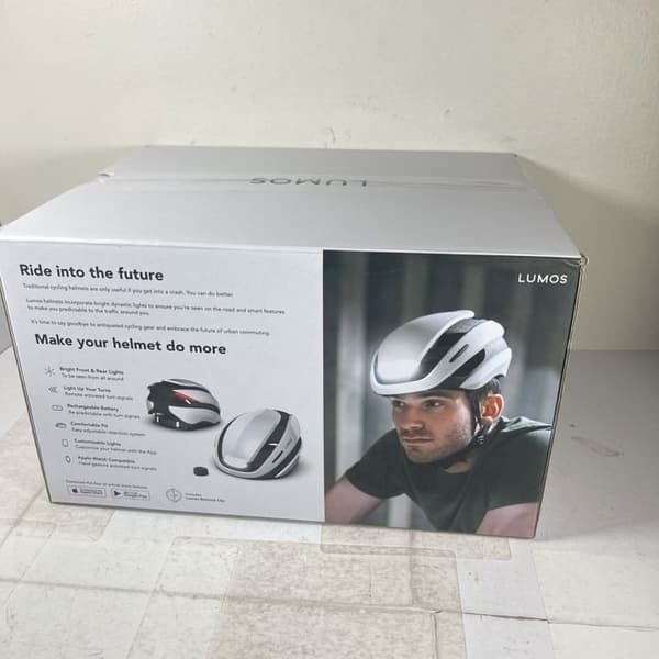 Cykelhjälm - Lumos - Ultra Mips - LED 284 lumen - Autonomi 3-10 timmar - Bluetooth 4.2