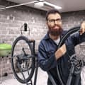 Miniatyrbild 3 av 6: Relaxdays Fällbart vägghängt cykelställ med krok Last upp till 50 kg Garage källarcykelställ för 2 cyklar, svart