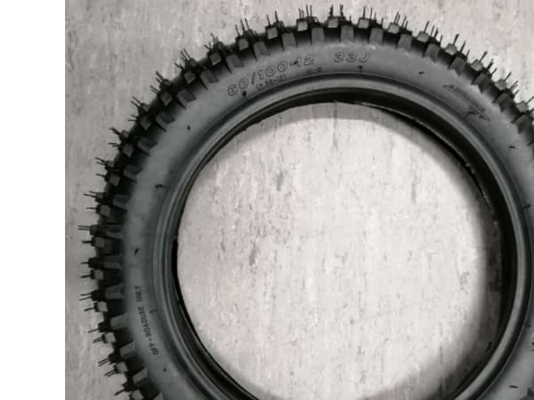 Renkaat 2.50-12''