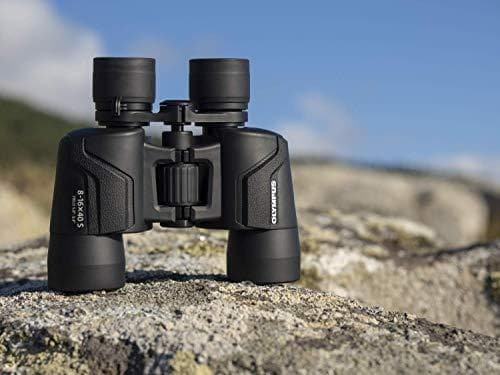 Olympus 8-16x40 S kikkert med bærerem, etui og 15 års producentgaranti. Klare billeder, naturlige farver, bredt synsfelt, let - ideel til naturobserva