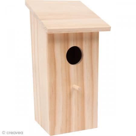 Fågelholk i trä - Fyrkant Mini - 21,5 cm Fågelholk trä: - Form: Fyrkantig - Format: Liten - Dimensioner: 10,4 x 11 x 21,5 cm (l x B x H)