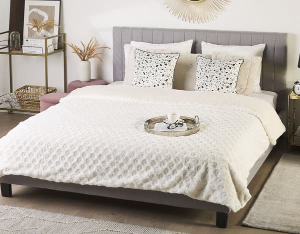 Sengetæppe Hvidt Polyester 200 x 220 cm Varm Blød Quiltet Plaid Tæppe til Soveværelse Stue Dobbeltseng Indretning Tilbehør Pigeværelse
