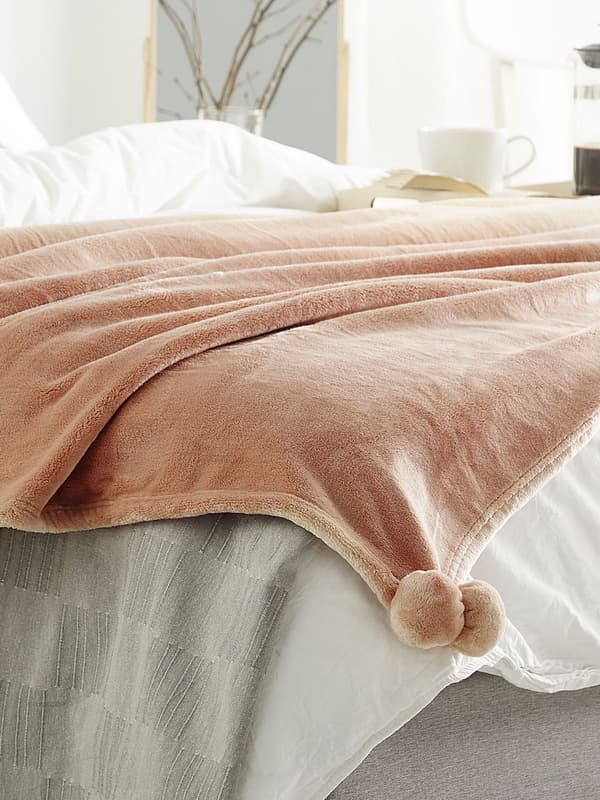 Filt Ljusbrun Polyester 200 x 220 cm med Pom Poms Mjukt överkast