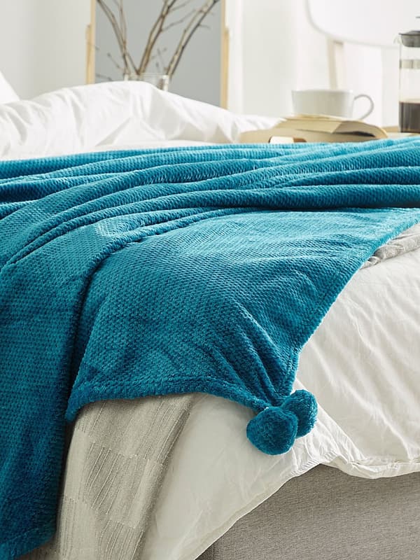 Plaid Turkis Polyester 200 x 220 Blød Varm Fleecetæppe med Pom Poms Hyggetæppe til Sofa Hyggelig Filmaften Sengetæppe Design Soveværelse