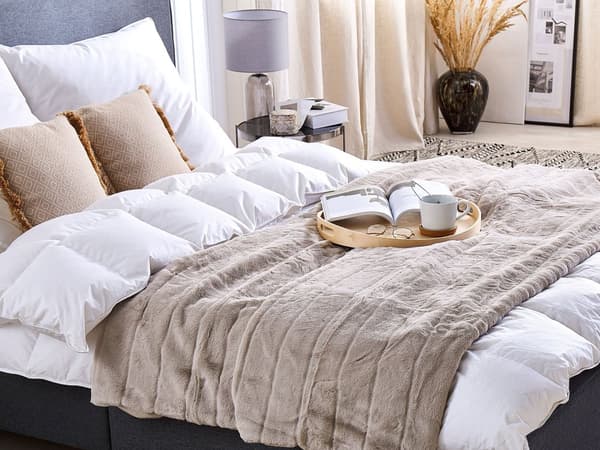 Filt Beige Polyester 180 x 220 cm Överkast Gyllene Marmormönster Vardagsrum Sovrum