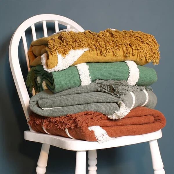 Furn Rainbow Tufted Throw