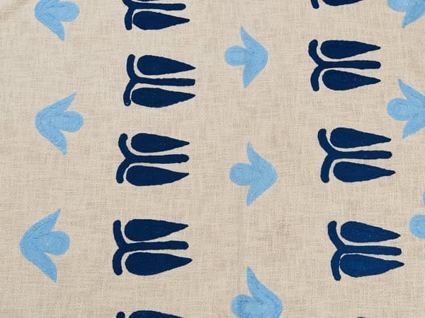 Huopa beige/sininen 130 x 180 cm puuvilla tupsut viltti käsin valmistettu boho retro
