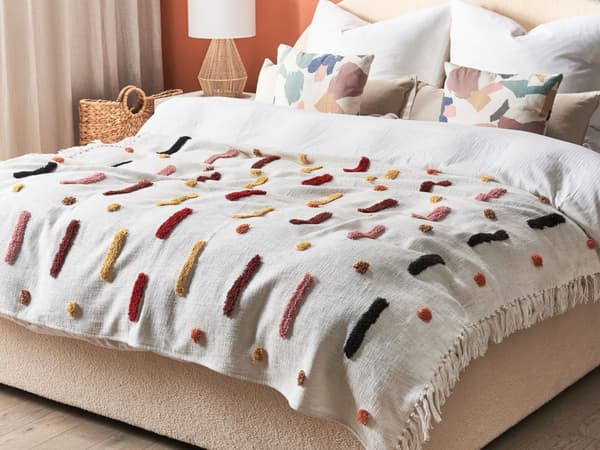 Huopa beige 130 x 180 cm puuvilla abstrakti kuvio boho moderni käsintehty viltti