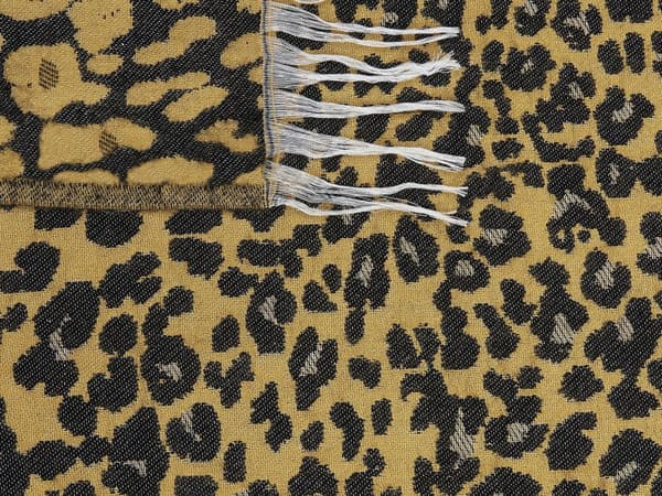Pledd Brun Svart Akryl Polyester 130 x 170 cm Leopardmønster Frynser Moderne Dekorasjon Tekstil Stue Soverom Sengeteppe