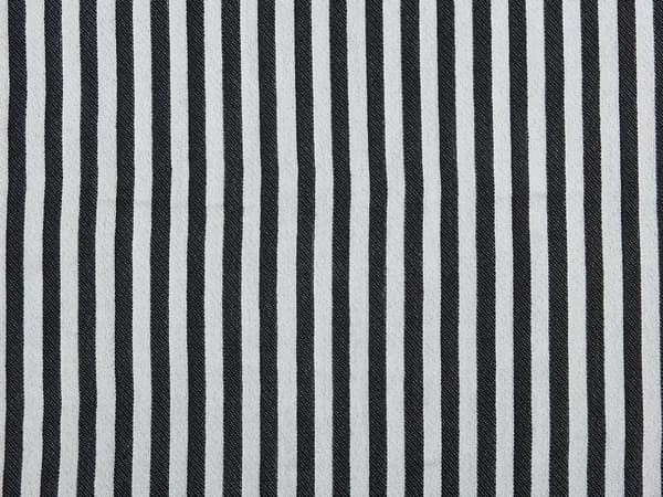 Plaid Tæppe Sort Hvid Polyester 130 x 170 cm Moderne Blød Slumretæppe Design med Kvaster Stribet Mønster Soveværelse Tilbehør