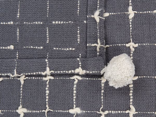 Tæppe Grå Bomuld 125 x 150 cm Dekorativt med Pom Poms Ternet betræk Hjemmetilbehør