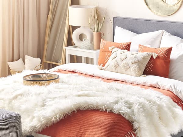 Sengetæppe Hvid Akryl Polyester 200 x 220 cm Dekorativ Fluffet Plaid i Imiteret Pels til Stue Sofa eller Soveværelse Indretning Tilbehør