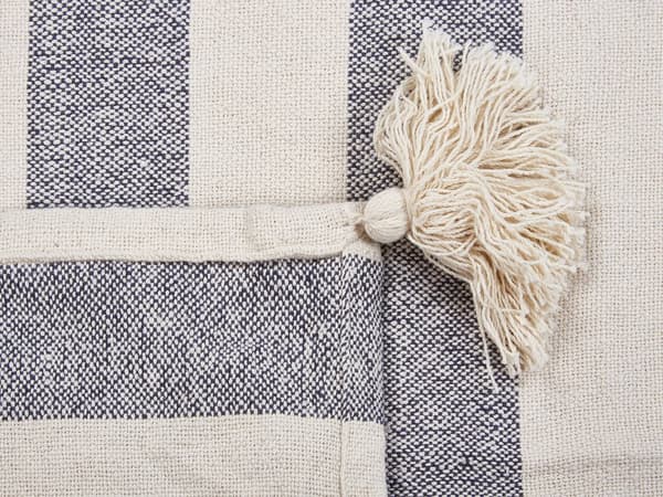 Pledd Hvit Grå Bomull 125 x 150 cm Stripete Håndtuftede hester Dusker Dekorativt Boho Tekstil Stue Soverom