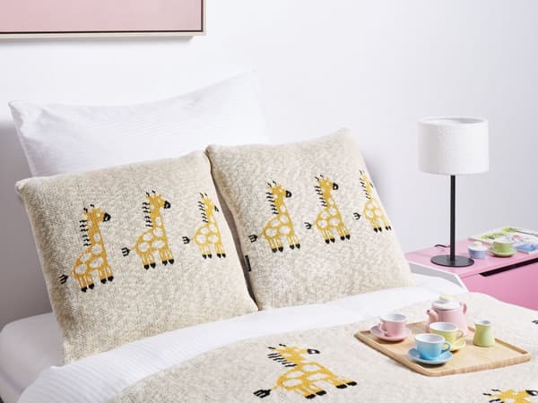 Torkkupeitto beige 130 x 170 cm puuvilla kirahvikuvio konepestävä lasten moderni