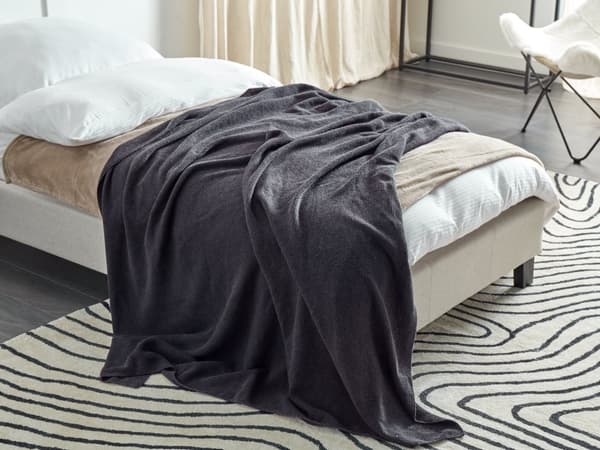 Pledd Mørkegrå Bomull 130 x 180 cm Ensfarget Dekorative sømmer Moderne stil Sengeteppe