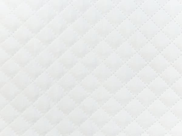 Sengetæppe Råhvid Polyesterstof 220 x 240 cm Præget mønster Dekorativt sengetøj Klassisk design Soveværelse