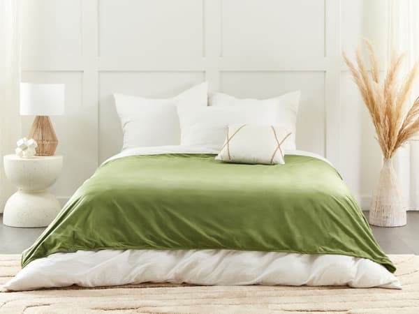 Vektteppe Mørkegrønt polyesterstoff 150 x 200 cm Ensfarget mønster Moderne design Soveromstekstil