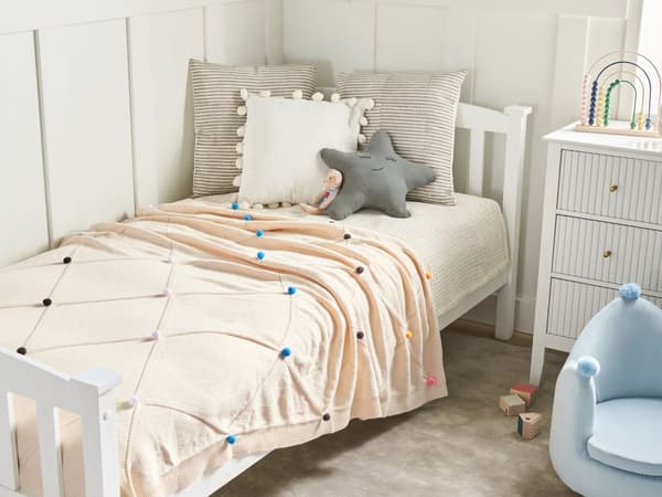 Børnetæppe Beige Bomuld 130 x 180 cm Sengetæppe Hyggeligt Flerfarvet prikmønster Soveværelse Børneværelse Moderne design